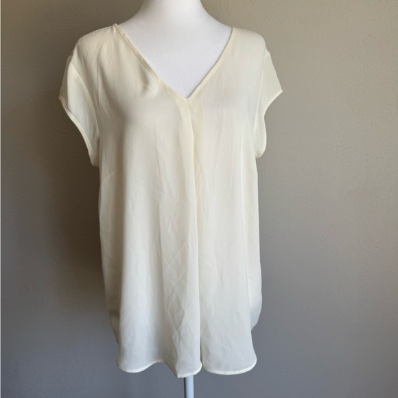 DR2 Tops - DR2 by Daniel Rainn Cream Sheer V-Neck Flowy Blouse Womens L Coquette Simple
